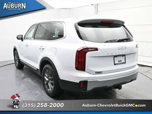 Used 2024 Kia Telluride LX image 12