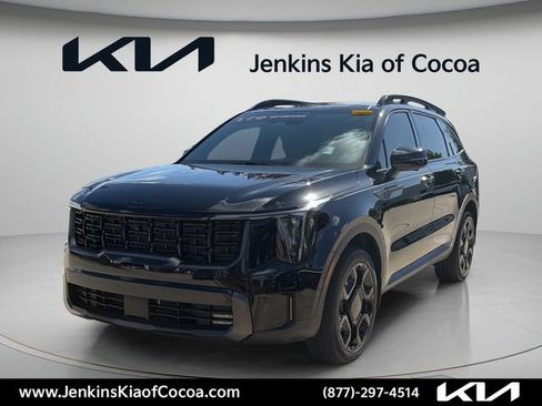 Certified 2025 Kia Sorento SX Prestige w/ Olive Brown Leather Package AWD/4WD image 11