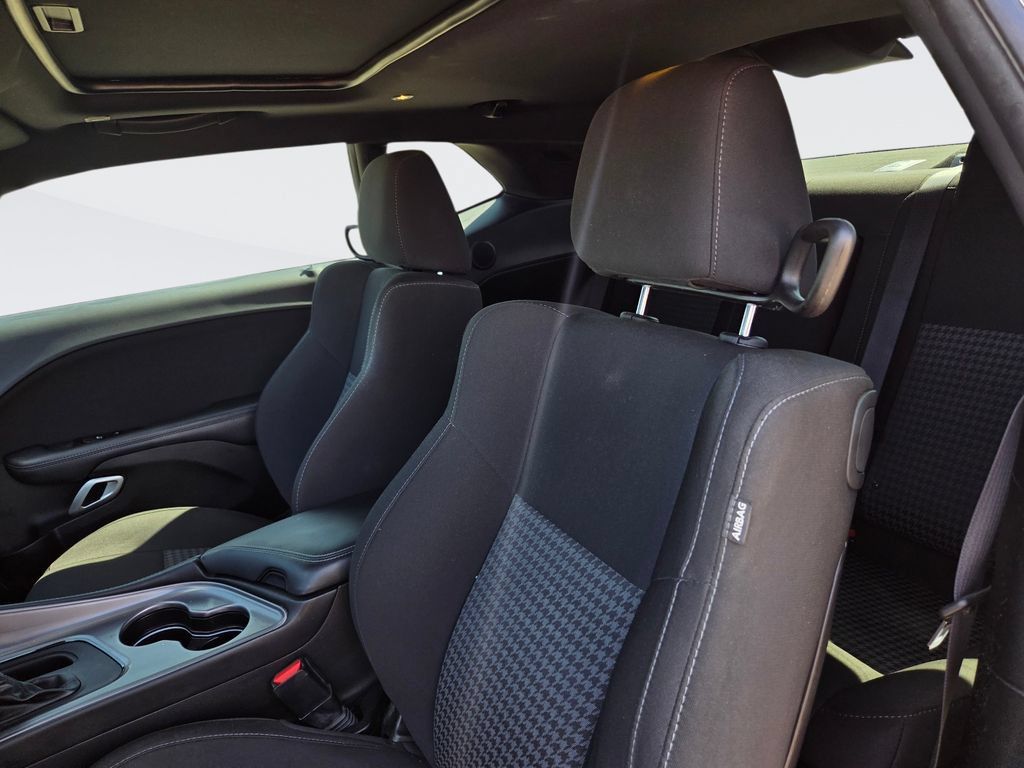 Used 2023 Dodge Challenger R/T RWD image 13