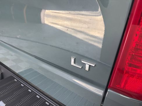 Used 2025 Chevrolet Silverado 1500 LT image 36