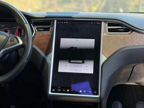 Used 2017 Tesla Model X 100D image 49