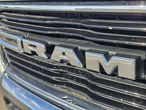 Used 2019 RAM 1500 Big Horn RWD image 10