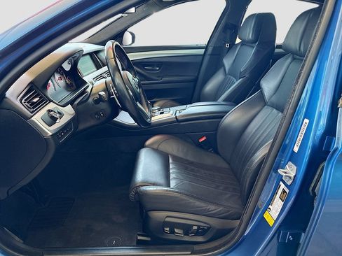 Used 2016 BMW M5 w/ Executive Package RWD image 19