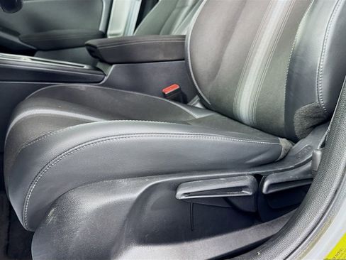 Used 2023 Honda Civic Sport image 25