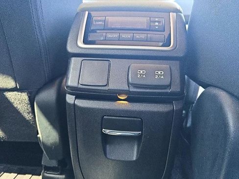 Used 2019 Subaru Ascent Premium AWD/4WD image 38
