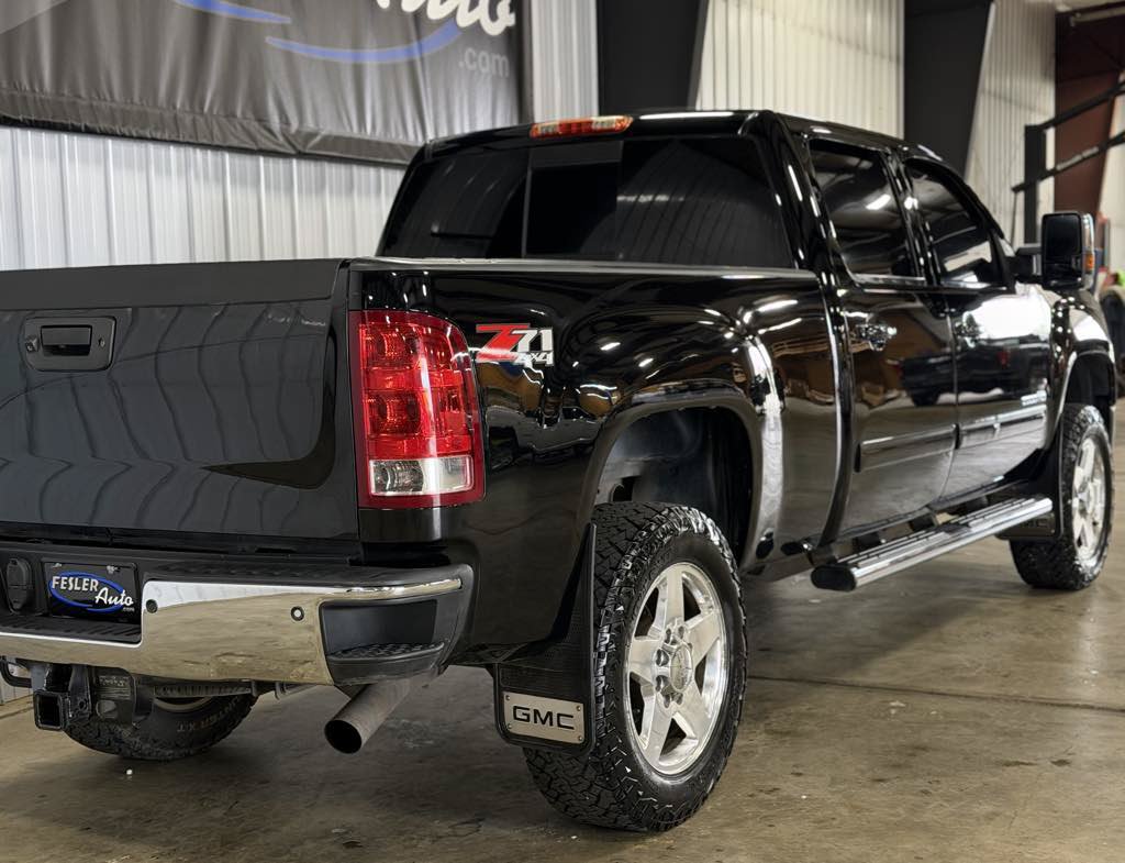 Used 2013 GMC Sierra 2500 SLT w/ SLT Convenience Package AWD/4WD image 26