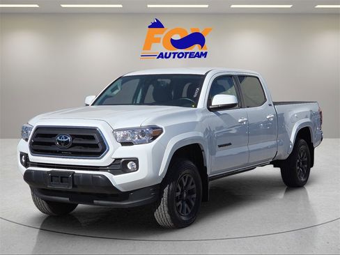 Certified 2023 Toyota Tacoma SR5 image 1