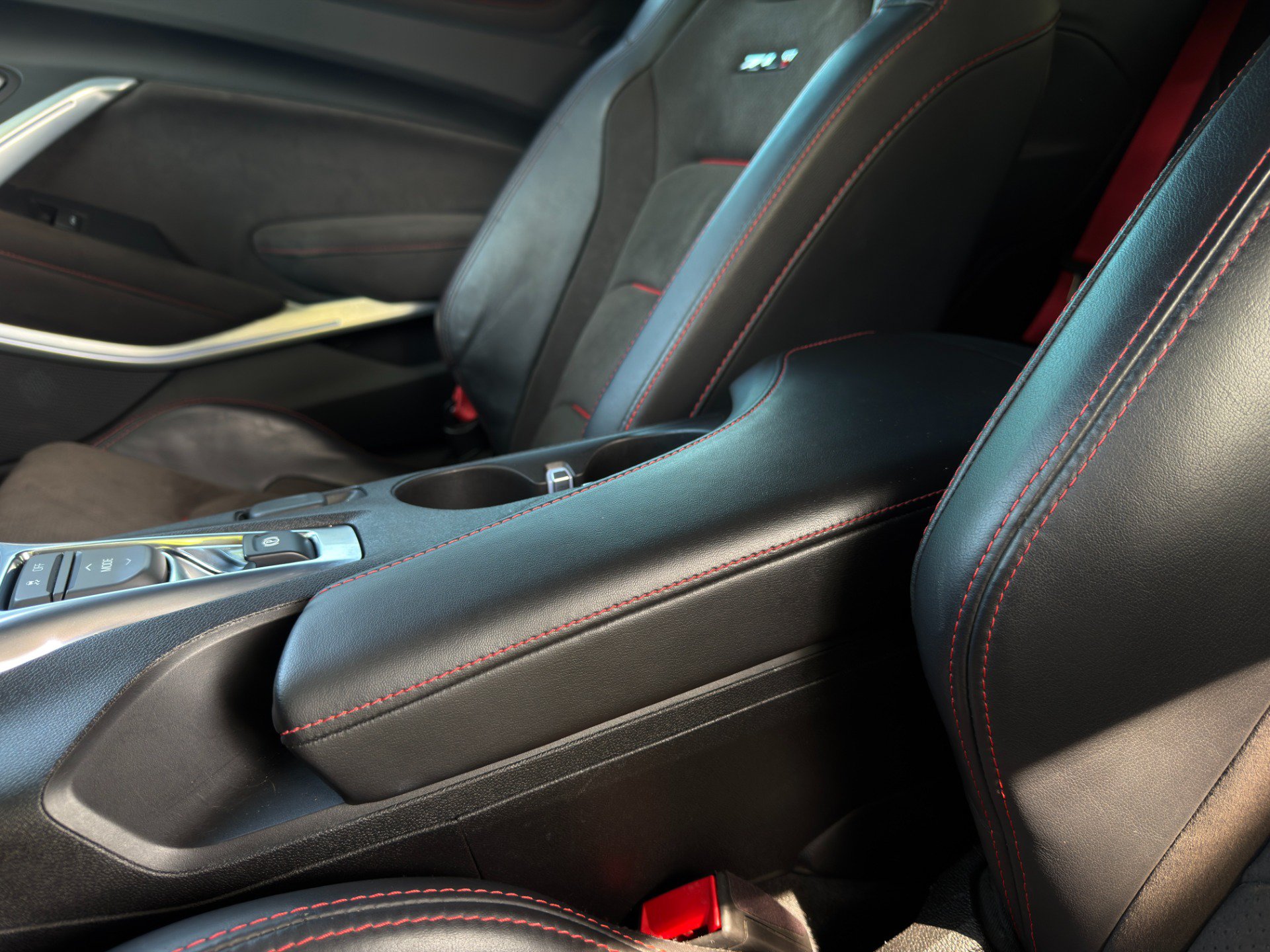 Used 2017 Chevrolet Camaro ZL1 RWD image 38