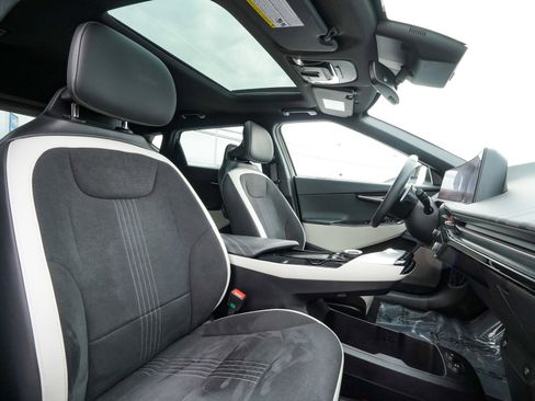 Used 2024 Kia EV6 GT-Line image 42