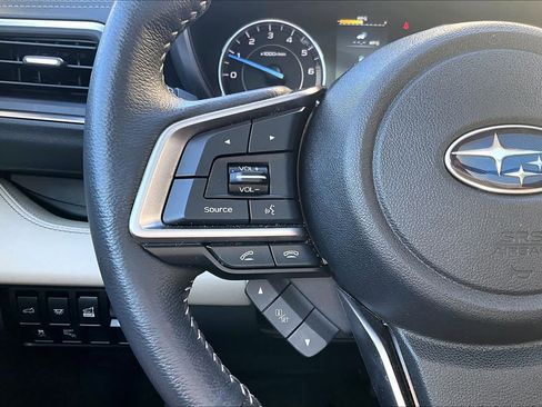 Used 2022 Subaru Ascent Limited w/ Technology Package image 22