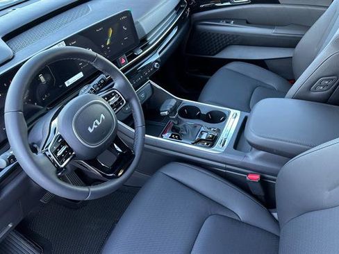 New 2025 Kia Carnival SX Prestige image 10