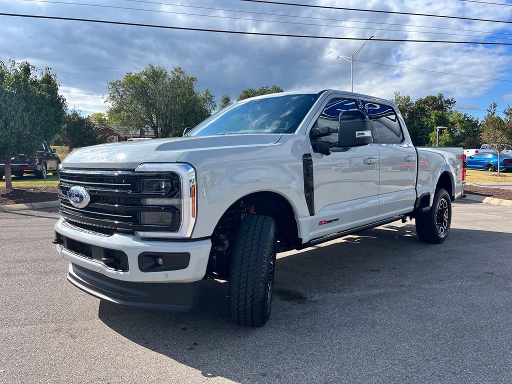 New 2026 Ford F250 Platinum AWD/4WD image 3