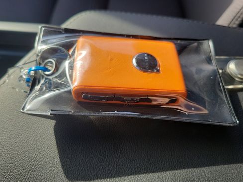 Certified 2025 Volvo XC60 B5 Plus image 32