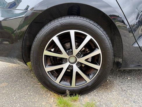 Used 2018 Volkswagen Jetta SE FWD image 39