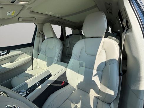Used 2024 Volvo XC60 B5 Ultimate AWD/4WD image 20