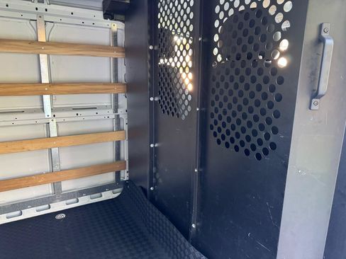 Used 2025 RAM ProMaster 2500 w/ U-Haul Equipment Group FWD image 21