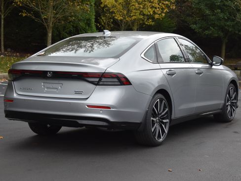 New 2026 Honda Accord Touring image 8