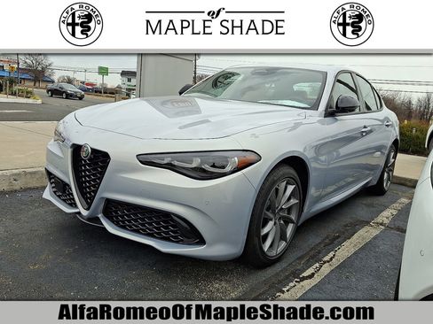 New 2025 Alfa Romeo Giulia AWD image 1