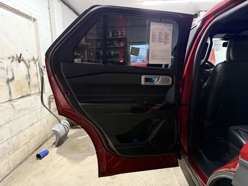 Used 2021 Ford Explorer ST w/ Equipment Group 401A image 15