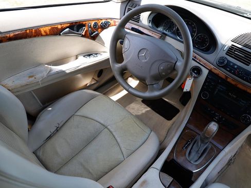 Used 2003 Mercedes-Benz E 320 Sedan w/ X2 Opt Pkg image 21
