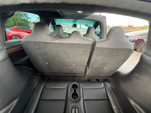 Used 2018 Tesla Model X 75D AWD/4WD image 21