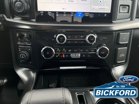 New 2025 Ford F150 Lariat w/ Equipment Group 502A High image 15