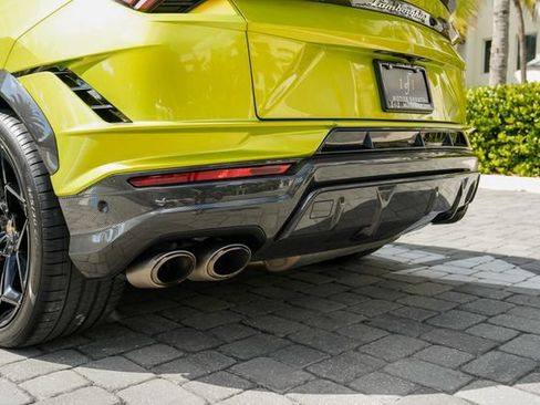 Used 2023 Lamborghini Urus Performante image 49