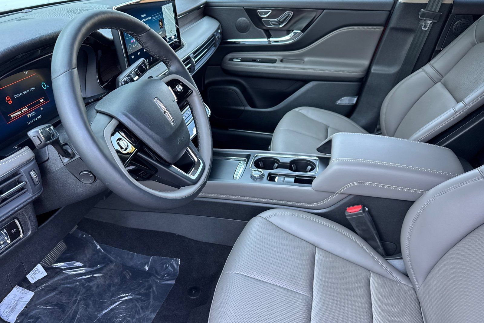New 2025 Lincoln Corsair Grand Touring w/ Equipment Group 301A AWD/4WD image 9