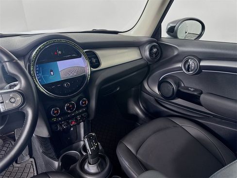 Certified 2023 MINI Cooper 2-Door Hardtop image 22