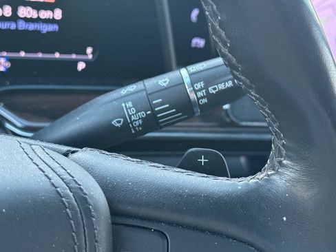 Used 2023 Cadillac Escalade Sport Platinum w/ LPO, ONYX Package image 38