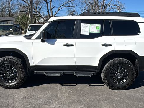 Used 2025 Toyota Land Cruiser 1958 image 8