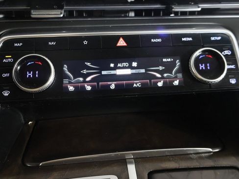 Used 2024 Genesis GV80 3.5T w/ Prestige Package image 54