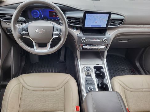 Used 2020 Ford Explorer Platinum AWD/4WD image 22