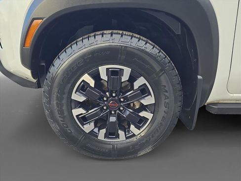 Used 2022 Nissan Frontier PRO-4X w/ Off-Road Protection Package image 9