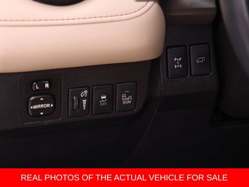 Used 2015 Toyota RAV4 Limited w/ Technology Package image 15