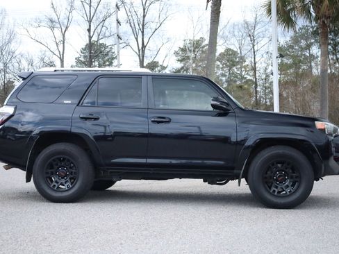 Used 2016 Toyota 4Runner SR5 Premium image 6