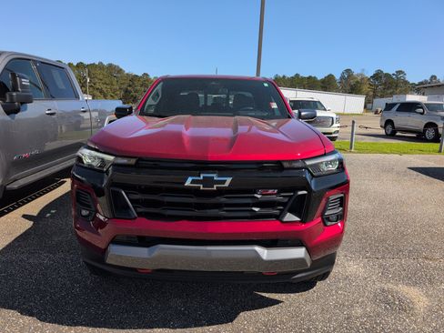 Used 2024 Chevrolet Colorado Z71 w/ Advanced Trailering Package AWD/4WD image 15