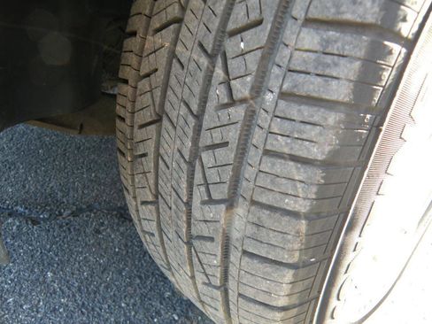 Used 2009 Ford Edge SEL image 5