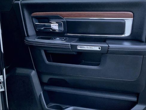 Used 2018 RAM 1500 Laramie w/ Convenience Group image 21