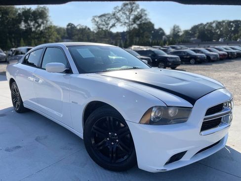 Used 2013 Dodge Charger R/T RWD image 3