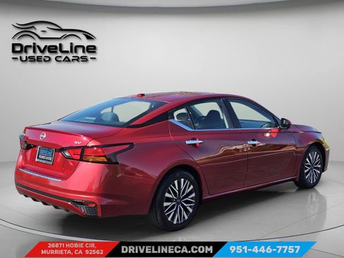 Used 2023 Nissan Altima 2.5 SV FWD image 13