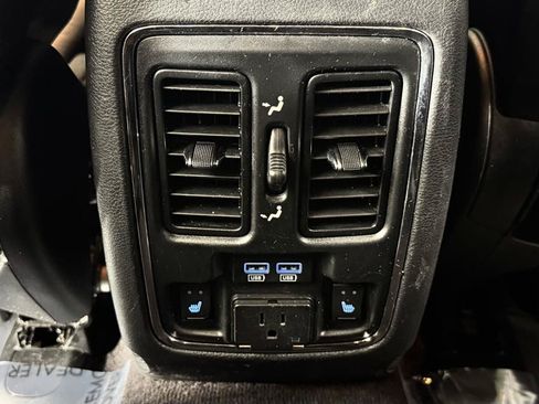 Used 2017 Dodge Durango GT w/ Premium Group RWD image 32