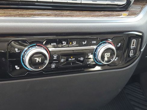 Used 2023 GMC Sierra 1500 Elevation w/ X31 Off-Road Package AWD/4WD image 26