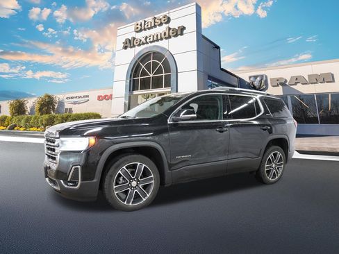 Used 2023 GMC Acadia SLT w/ Technology Package AWD/4WD image 10