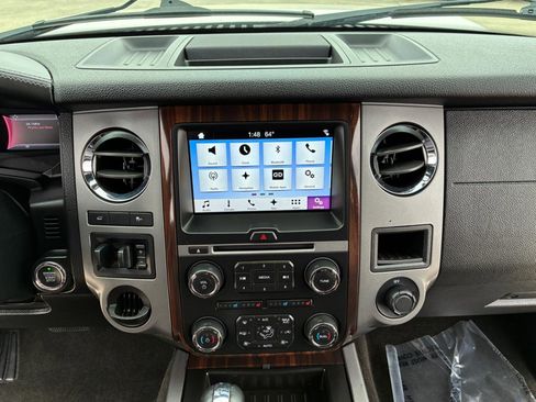 Used 2017 Ford Expedition EL Platinum image 24