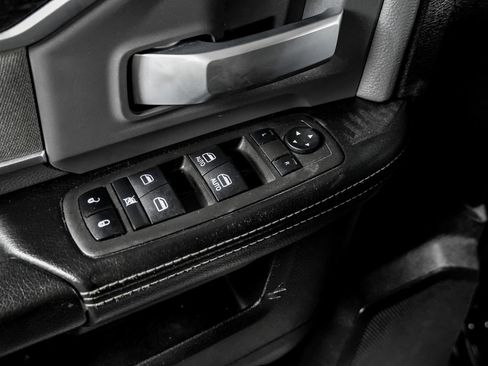 Used 2022 RAM 2500 Big Horn AWD/4WD image 34