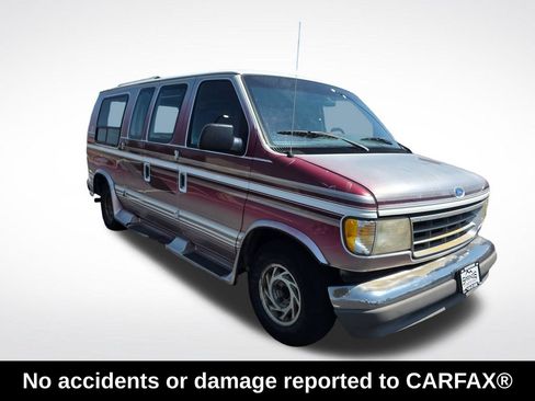 Used 1996 Ford E-150 and Econoline 150 RWD image 3