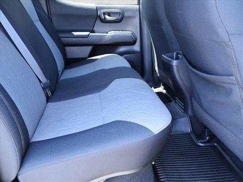 Used 2020 Toyota Tacoma TRD Sport w/ Technology Package AWD/4WD image 26