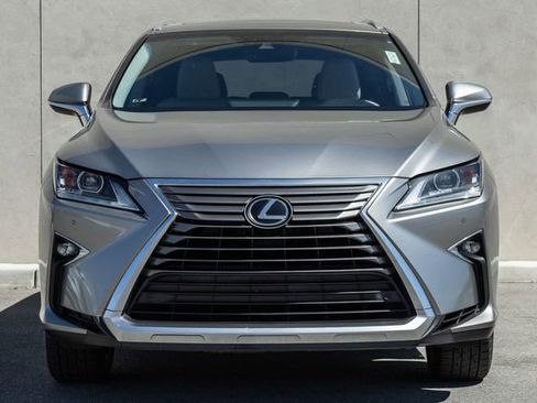 Used 2018 Lexus RX 350 FWD w/ Premium Package image 2