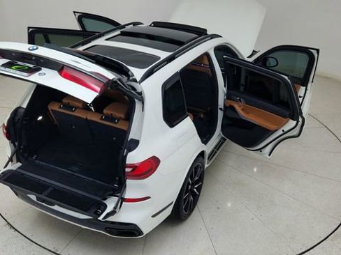Used 2021 BMW X7 xDrive40i w/ M Sport Package image 93
